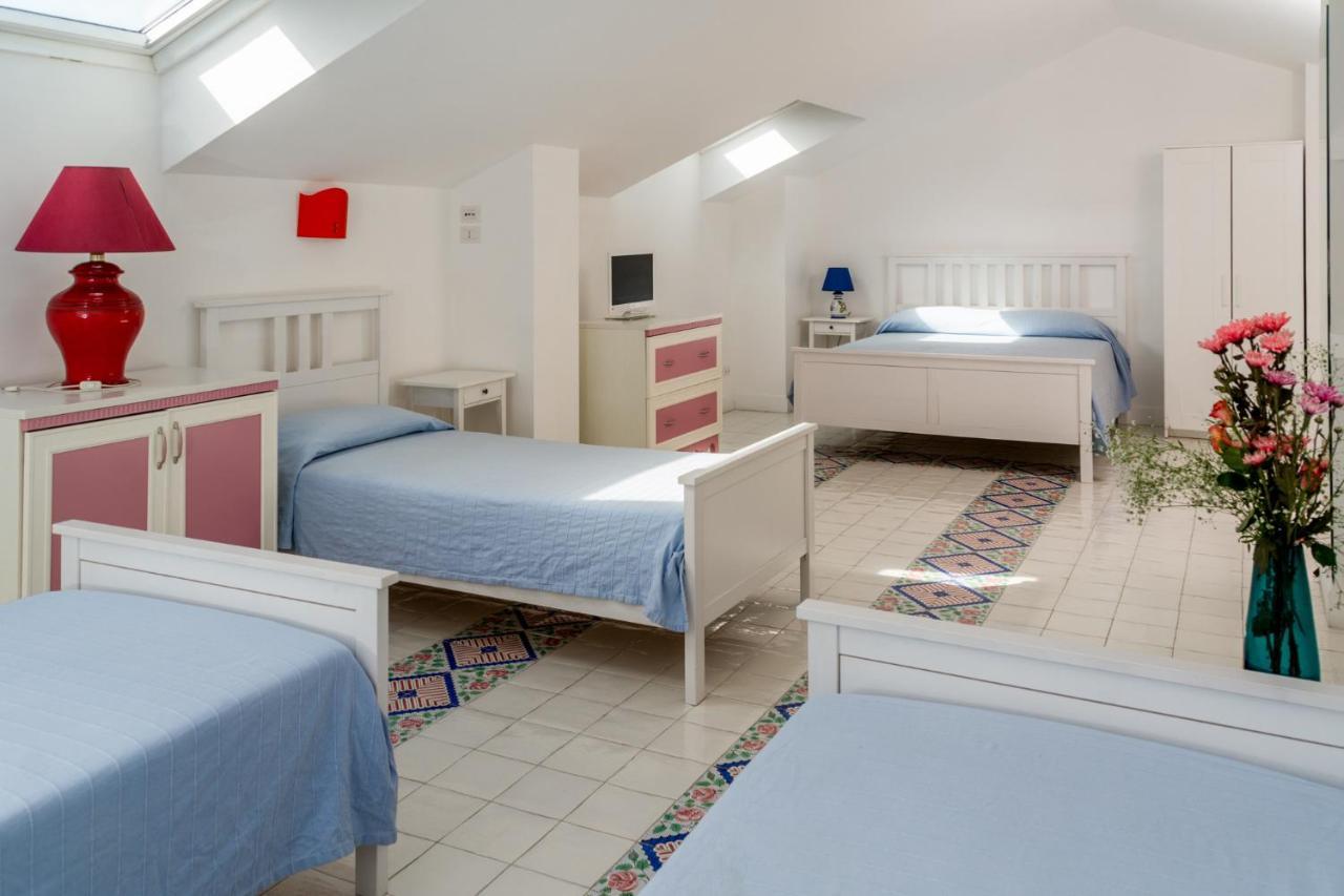 La Belle Vie B&B Санта-Мария-ди-Кастеллабате Экстерьер фото