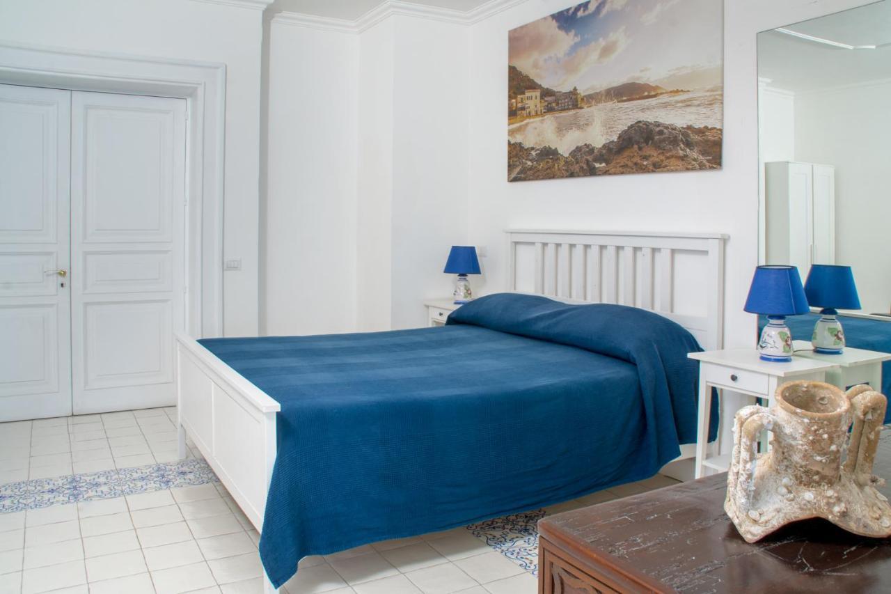 La Belle Vie B&B Санта-Мария-ди-Кастеллабате Экстерьер фото